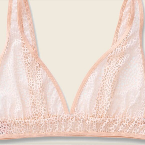 Underbares The Everyday Bra in Light Peachy Pink Medium - Picture 1 of 5